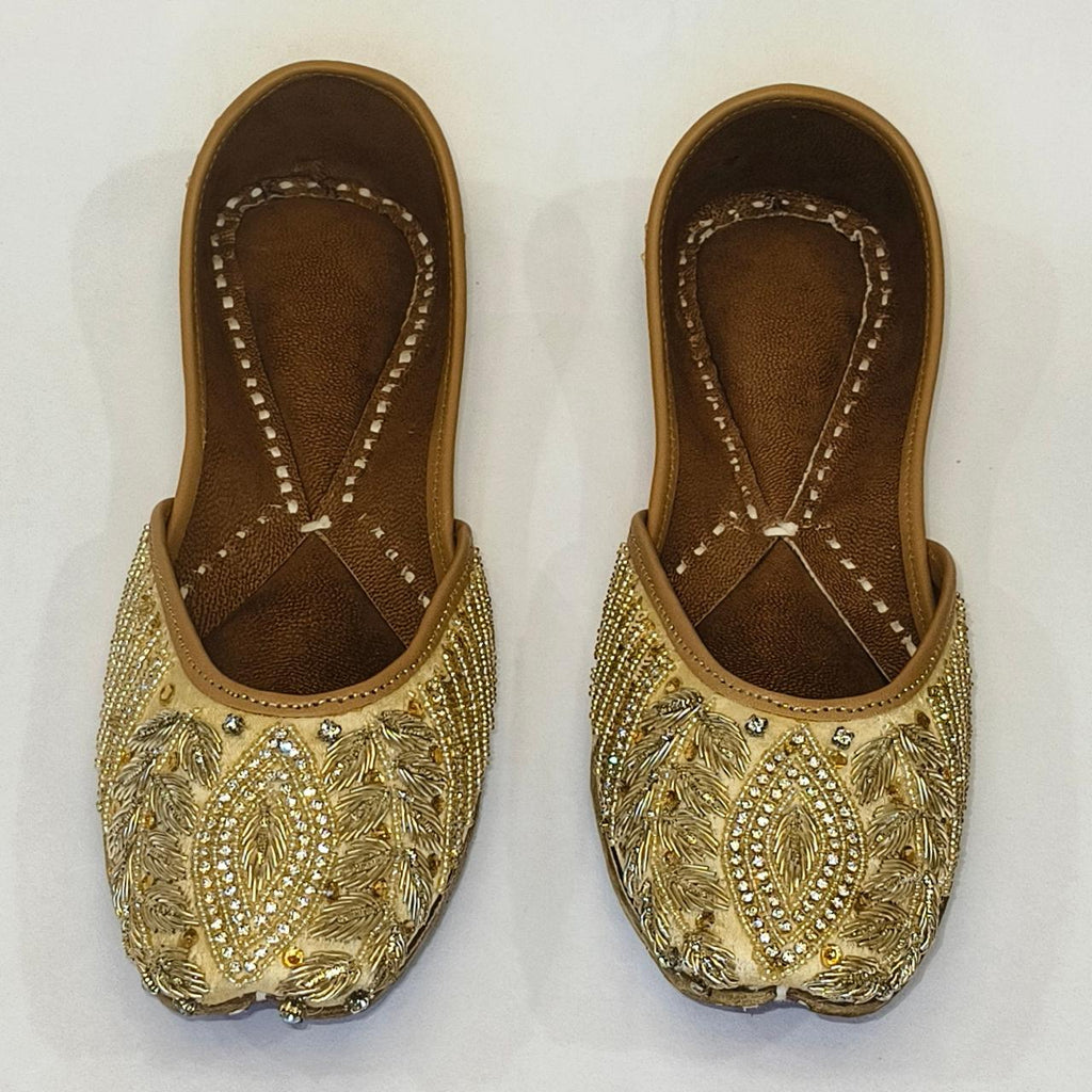 Punjabi Jutti Heavy Golden Work2803
