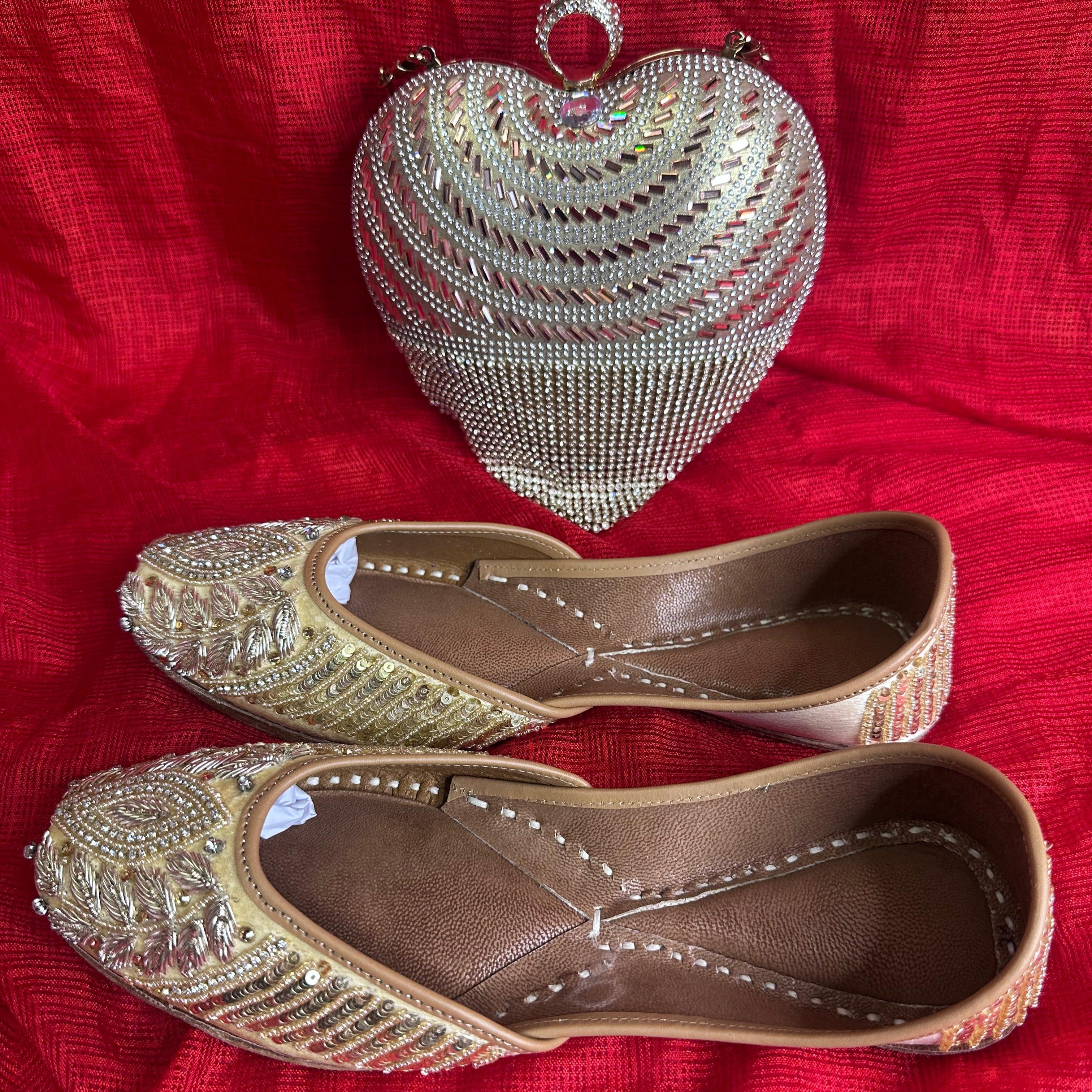 Punjabi Jutti Heavy Golden Work2803