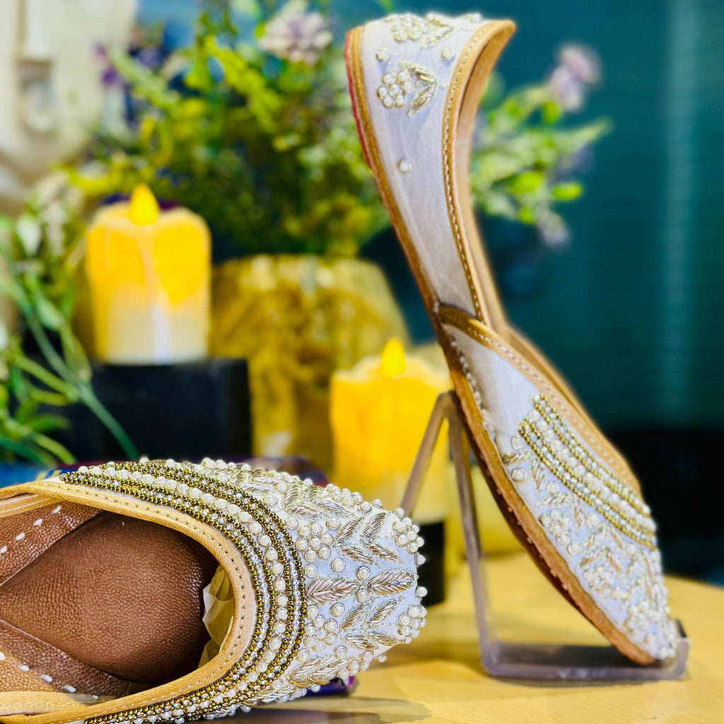 Punjabi Jutti pearl work 2921